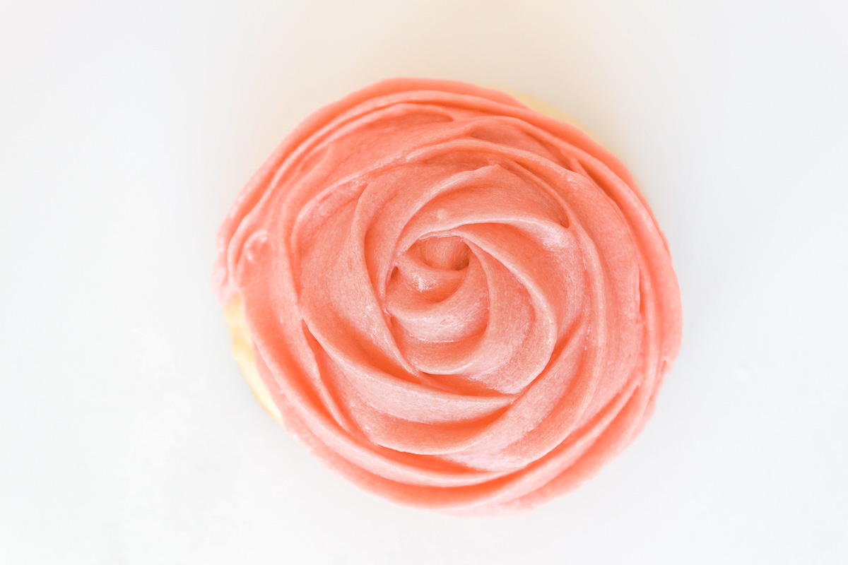 pink rose iced cookie
