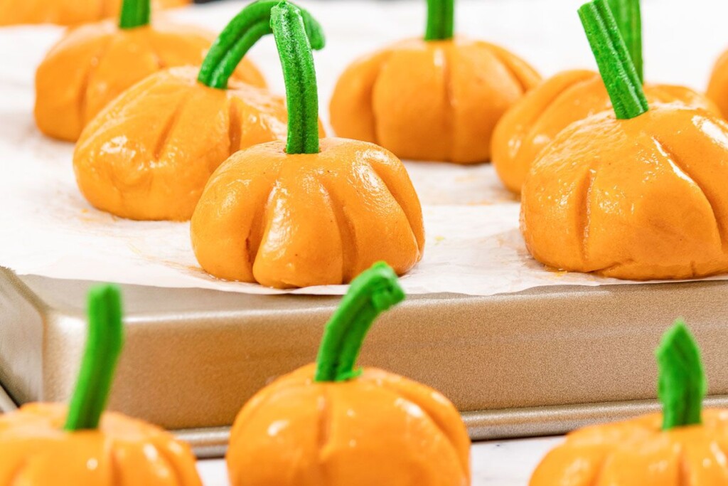 Peanut Butter Pumpkins
 No Bake Peanut Butter Pumpkins