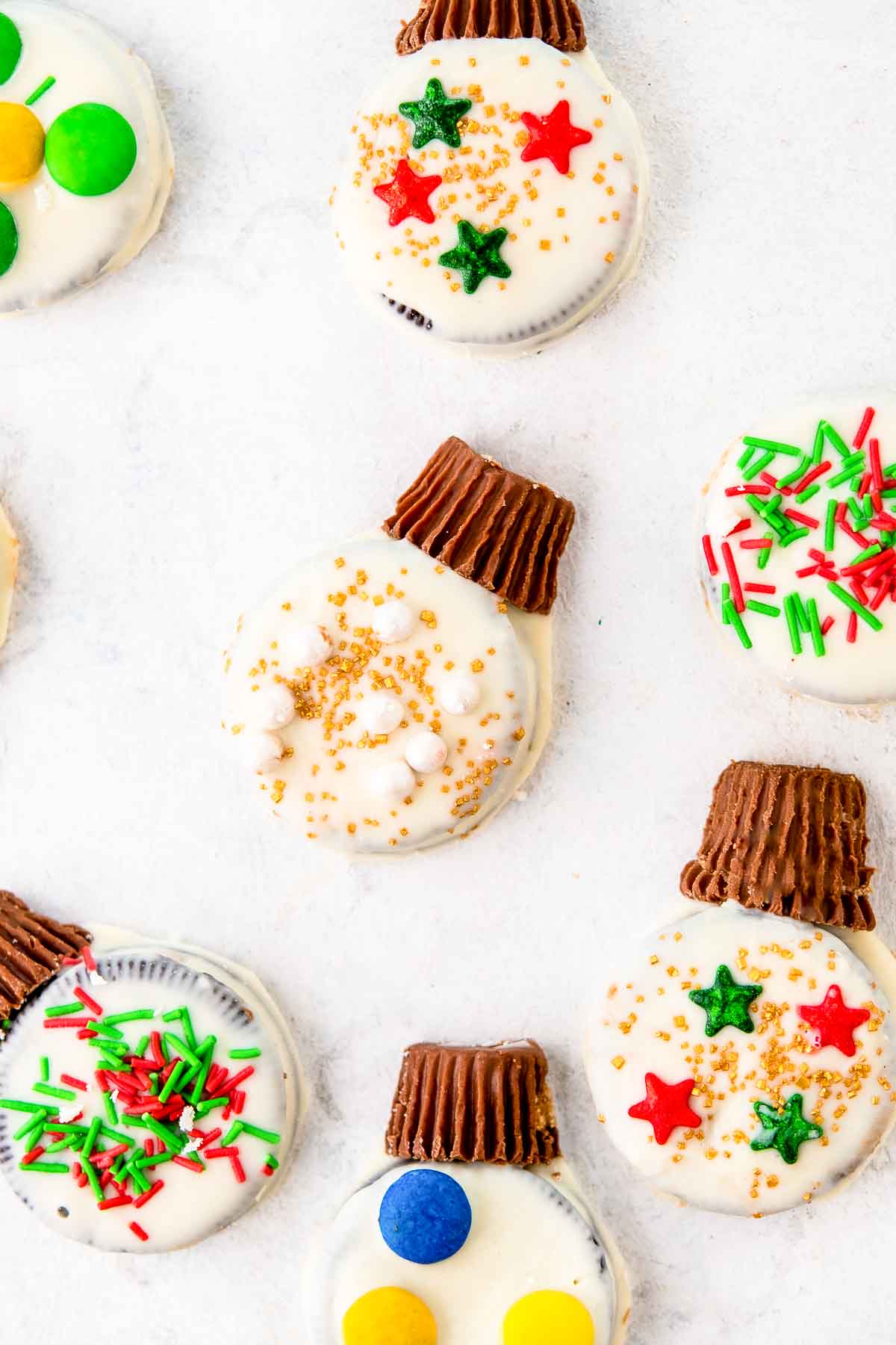 Overhead view of Oreo ornament cookies